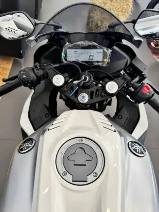YAMAHA-YZF R15-2026