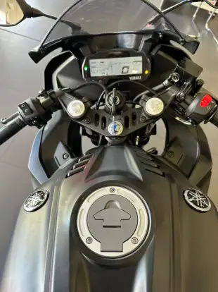 YAMAHA-YZF R15-2026
