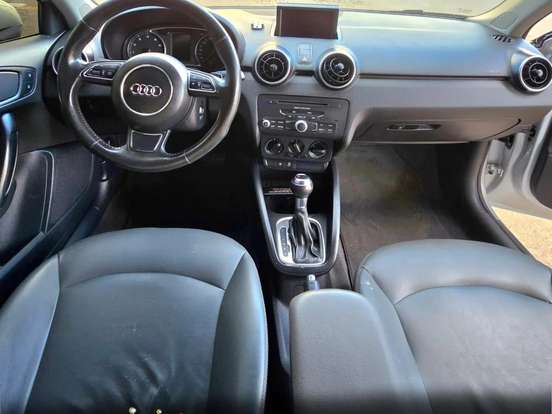 AUDI-A1-1.4 TFSI ATTRACTION 16V 122CV GASOLINA 2P AUTOMÁTICO AUDI-A1-2011