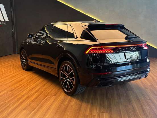 AUDI-Q8-3.0 TFSI GASOLINA PERFORMANCE BLACK QUATTRO TIPTRONIC AUDI-Q8-2022