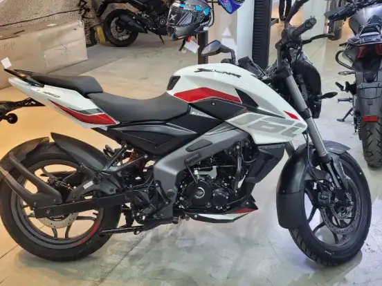 BAJAJ-DOMINAR NS200 BAJAJ-DOMINAR NS200-2026