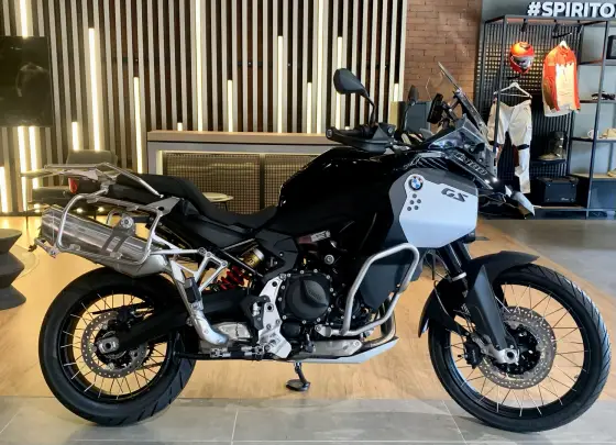 BMW F 900 GS ADVENTURE BMW F 900 GS ADVENTURE