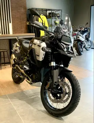 BMW-R 1300 GS ADVENTURE TRIPLE BLACK-2026