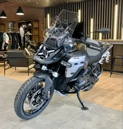 BMW-R 1300 GS ADVENTURE TRIPLE BLACK-2026