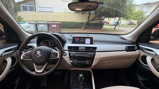 BMW-X1-2021
