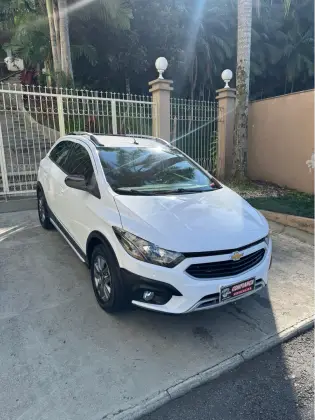 CHEVROLET ONIX 1.4 MPFI ACTIV 8V FLEX 4P AUTOMÁTICO CHEVROLET ONIX 1.4 MPFI ACTIV 8V FLEX 4P AUTOMÁTICO