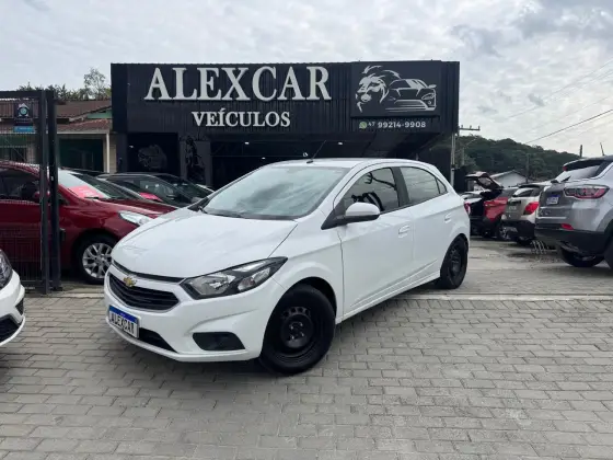 CHEVROLET ONIX 1.4 MPFI LT 8V FLEX 4P MANUAL