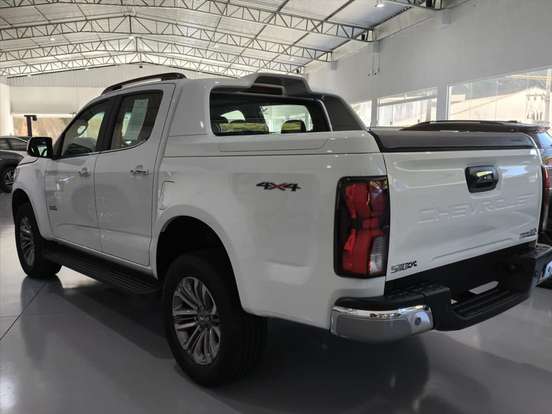 CHEVROLET-S10-2.8 16V TURBO DIESEL HIGH COUNTRY CD 4X4 AUTOMÁTICO CHEVROLET-S10-2025