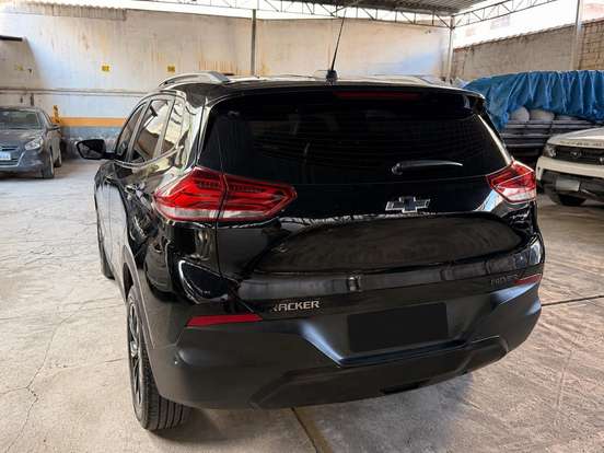 CHEVROLET-TRACKER-2021