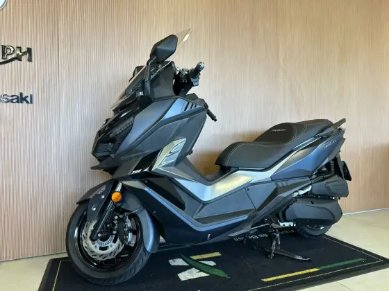DAFRA CRUISYM 300 
