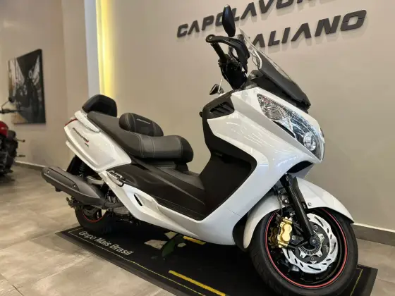 DAFRA MAXSYM 400i 