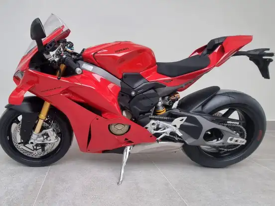 DUCATI-PANIGALE V4 S DUCATI-PANIGALE V4 S-2025