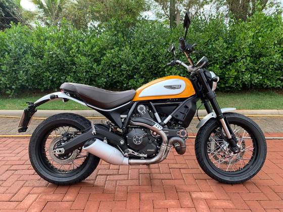 DUCATI SCRAMBLER CLASSIC 