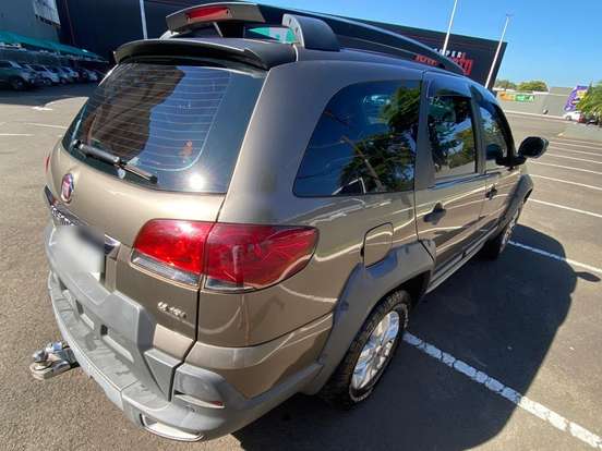 FIAT-PALIO-1.8 MPI ADVENTURE WEEKEND 16V FLEX 4P AUTOMATIZADO FIAT-PALIO-2014