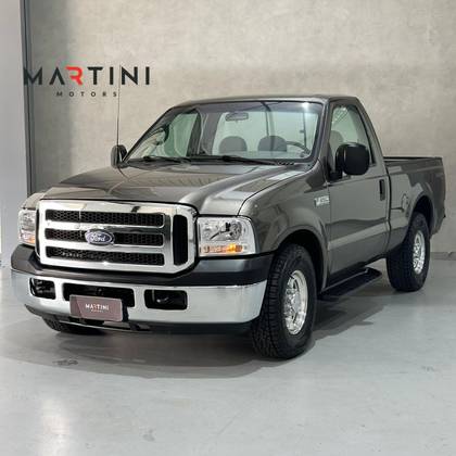 FORD F-250 4.2 XLT 4X2 CS TURBO DIESEL 2P MANUAL
