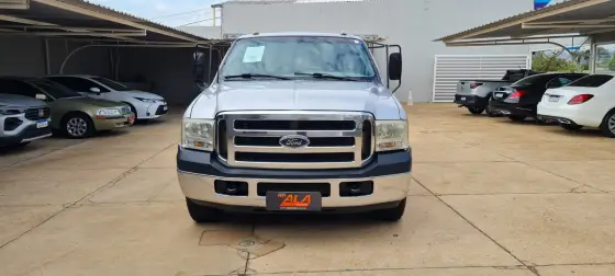 FORD F-350 3.9 TURBO INTERCOOLER DIESEL 2P MANUAL