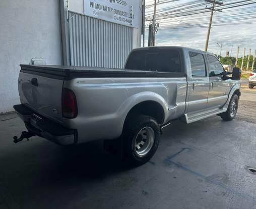 FORD-F-4000-2011