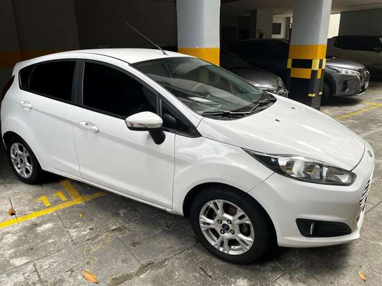 FORD-FIESTA-2016