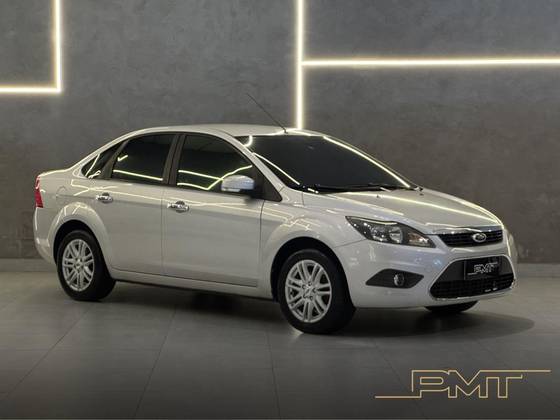 FORD FOCUS 2.0 GLX SEDAN 16V FLEX 4P AUTOMÁTICO