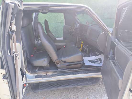 FORD-RANGER-2001