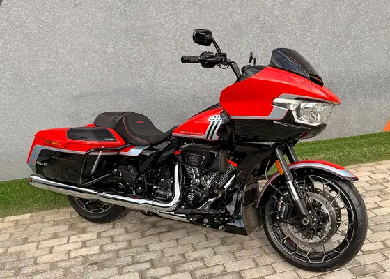 HARLEY-DAVIDSON CVO ROAD GLIDE 