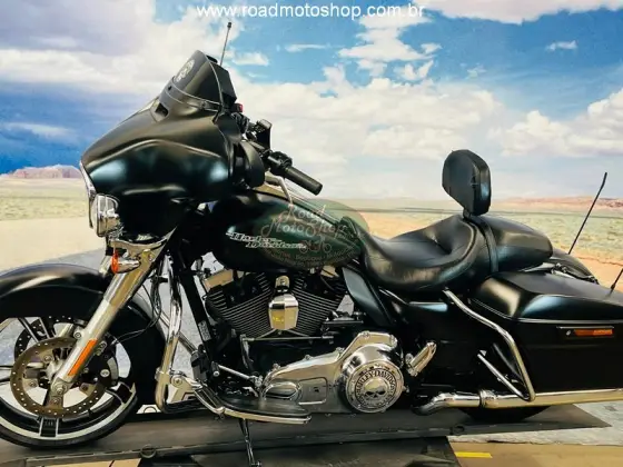 HARLEY-DAVIDSON STREET GLIDE HARLEY-DAVIDSON STREET GLIDE