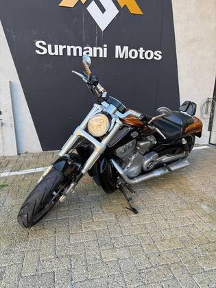 HARLEY-DAVIDSON V-ROD MUSCLE 