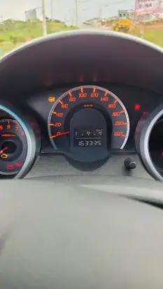 HONDA-FIT-2009