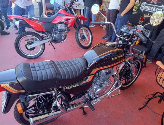 HONDA-CB 400 II-1982