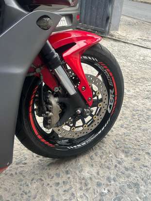 HONDA-CBR 600RR-2008
