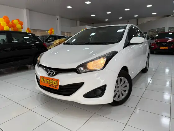 HYUNDAI HB20S 1.6 COMFORT PLUS 16V FLEX 4P AUTOMÁTICO