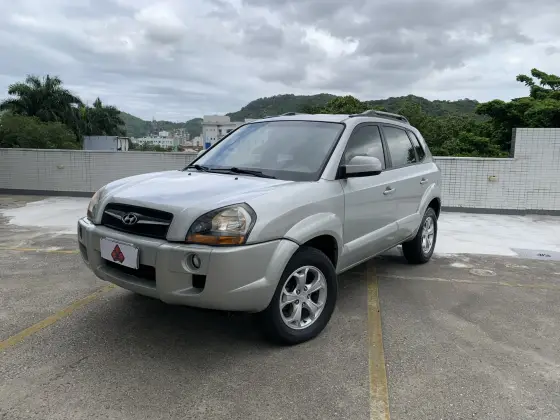 HYUNDAI TUCSON 2.0 MPFI GLS 16V 143CV 2WD GASOLINA 4P AUTOMÁTICO