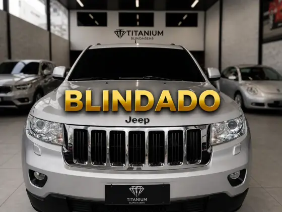 JEEP GRAND CHEROKEE 3.6 LAREDO 4X4 V6 24V GASOLINA 4P AUTOMÁTICO