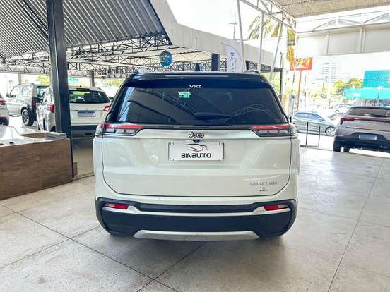 JEEP-COMMANDER-2022