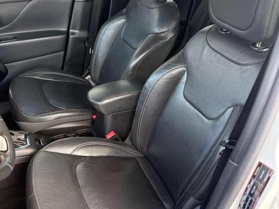 JEEP-RENEGADE-1.8 16V FLEX LONGITUDE 4P AUTOMÁTICO JEEP-RENEGADE-2019