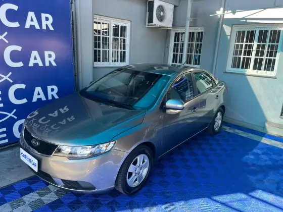 KIA CERATO 1.6 SX2 16V GASOLINA 4P MANUAL