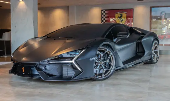 LAMBORGHINI REVUELTO 6.5 V12 PHEV AMT