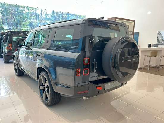 LAND ROVER-DEFENDER-2025