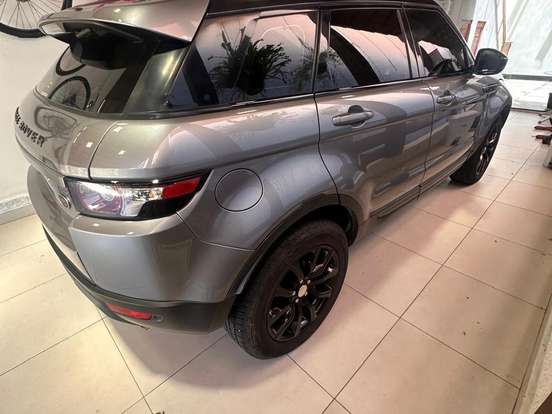 LAND ROVER-RANGE ROVER EVOQUE-2.0 PURE TECH 4WD 16V GASOLINA 4P AUTOMÁTICO LAND ROVER-RANGE ROVER EVOQUE-2014