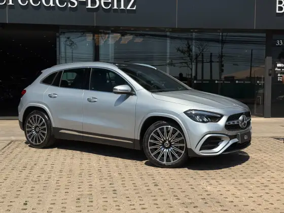 MERCEDES-BENZ GLA 200 1.3 MHEV AMG LINE 7G-DCT MERCEDES-BENZ GLA 200 1.3 MHEV AMG LINE 7G-DCT