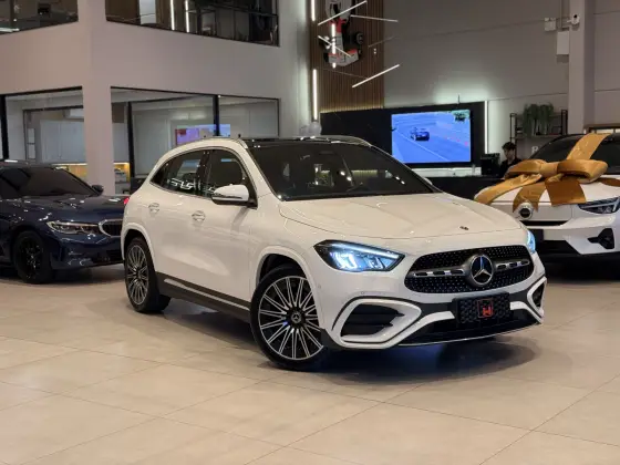 MERCEDES-BENZ GLA 200 1.3 MHEV AMG LINE 7G-DCT