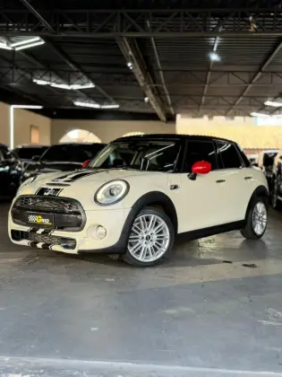 MINI COOPER 2.0 JOHN COOPER WORKS 16V TURBO GASOLINA 2P AUTOMATICO
