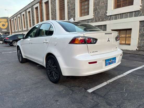 MITSUBISHI-LANCER-2.0 HL-T 16V GASOLINA 4P AUTOMÁTICO MITSUBISHI-LANCER-2019