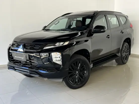 MITSUBISHI PAJERO SPORT 2.4 16V MIVEC TURBO DIESEL LEGEND BLACK AWD AUTOMÁTICO