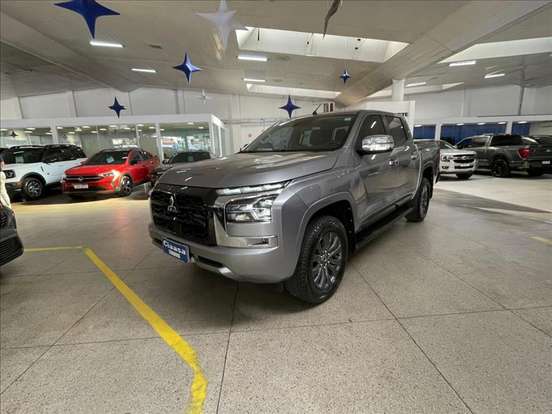 MITSUBISHI-TRITON-2.4 BITURBO DIESEL CD HPE 4X4 AUTOMÁTICO MITSUBISHI-TRITON-2025