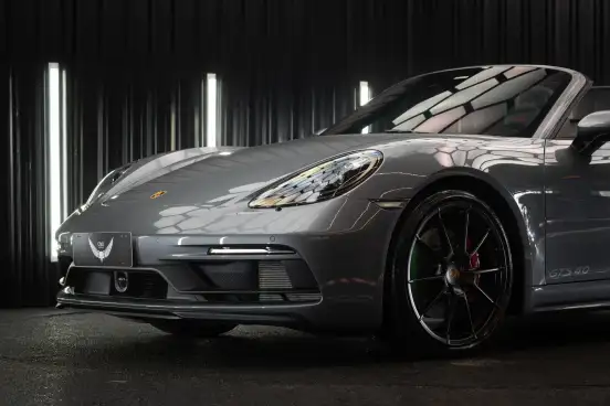 PORSCHE-718-2024