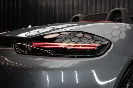 PORSCHE-718-2024