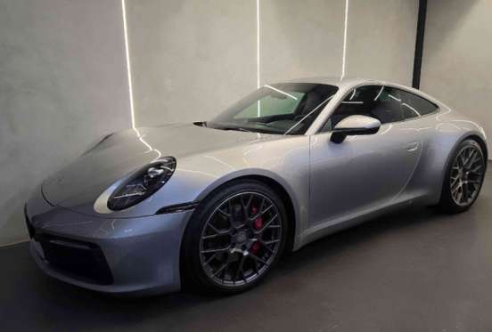 PORSCHE-911-2020