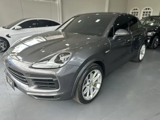 PORSCHE-CAYENNE-2020