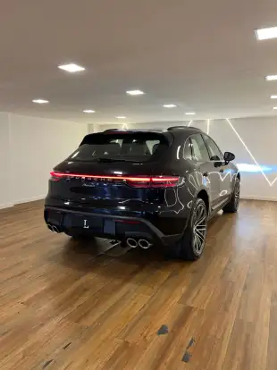 PORSCHE-MACAN-2023